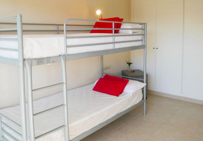 Bungalow en Sagunto - Adosado con piscina y jardín en Corinto playa Bungalow en Sagunto - Adosado con piscina y jardín en Corinto playa