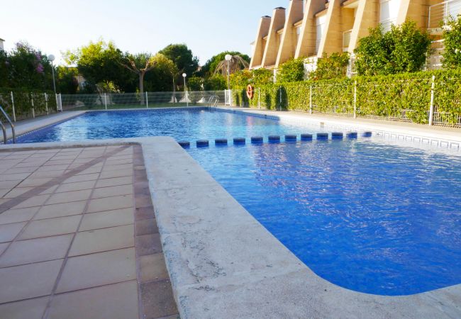 casa adosada con piscina en Corinto, playa Sagunto, Valencia casa adosada con piscina en Corinto, playa Sagunto, Valencia