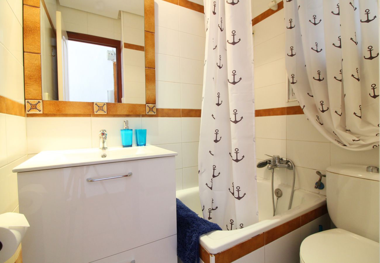 Baño con bañera Baño con bañera