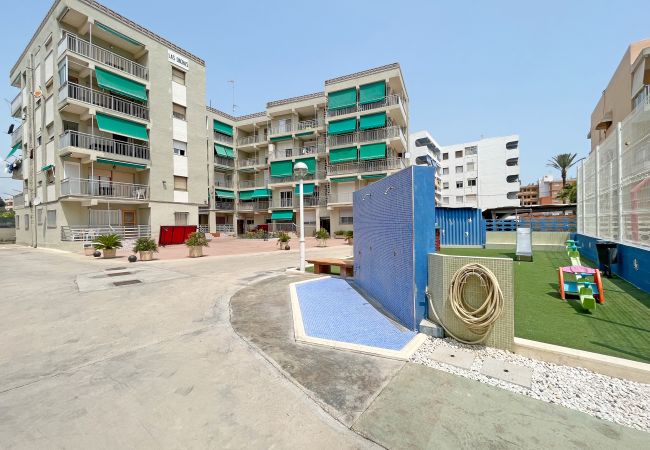 Apartamento en Canet d´en berenguer - Global Properties: Apartamento en primera línea de playa, Canet de Berenguer Apartamento en Canet d´en berenguer - Global Properties: Apartamento en primera línea de playa, Canet de Berenguer