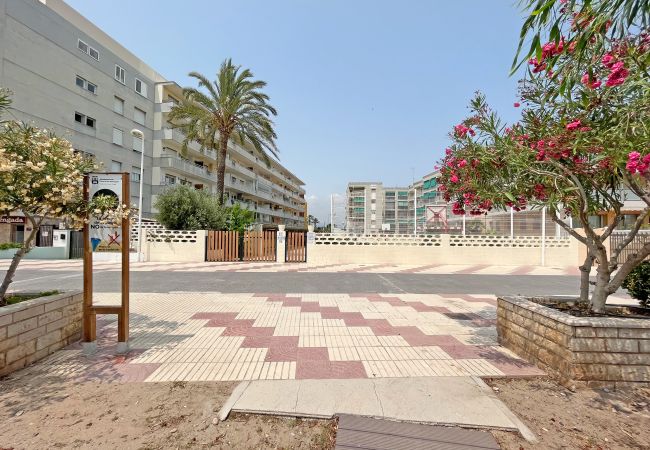 Apartamento en Canet d´en berenguer - Global Properties: Apartamento en primera línea de playa, Canet de Berenguer Apartamento en Canet d´en berenguer - Global Properties: Apartamento en primera línea de playa, Canet de Berenguer