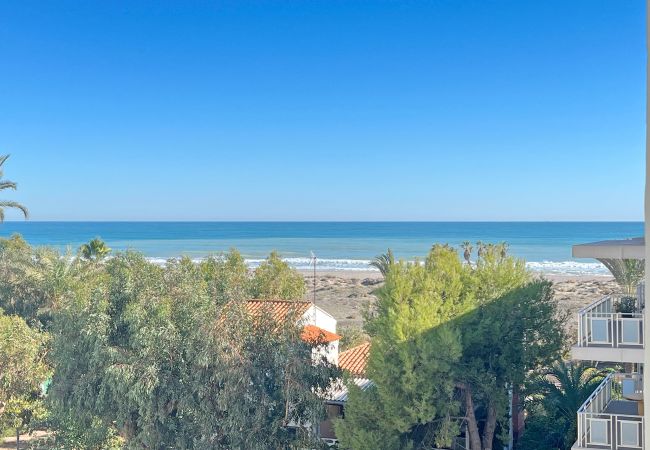 Apartamento en Canet d´en berenguer - Global Properties: Apartamento en primera línea de playa, Canet de Berenguer Apartamento en Canet d´en berenguer - Global Properties: Apartamento en primera línea de playa, Canet de Berenguer