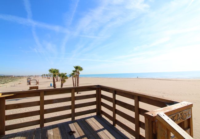 Apartamento en Canet d´en berenguer - Global Properties: Apartamento en primera línea de playa, Canet de Berenguer Apartamento en Canet d´en berenguer - Global Properties: Apartamento en primera línea de playa, Canet de Berenguer