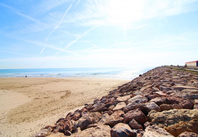 Apartamento en Puerto de Sagunto - Amplio apartamento muy cerca de la playa Apartamento en Puerto de Sagunto - Amplio apartamento muy cerca de la playa