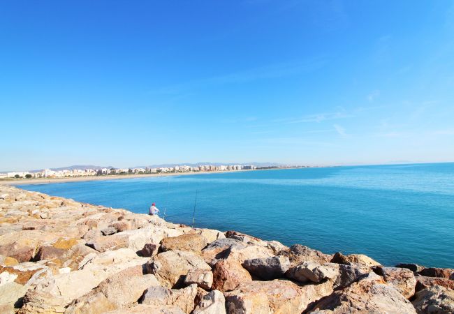 Apartamento en Puerto de Sagunto - Amplio apartamento muy cerca de la playa Apartamento en Puerto de Sagunto - Amplio apartamento muy cerca de la playa