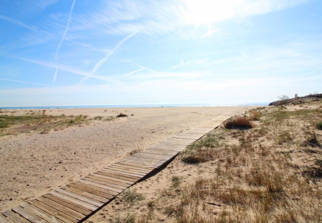 Apartamento en Puerto de Sagunto - Amplio apartamento muy cerca de la playa Apartamento en Puerto de Sagunto - Amplio apartamento muy cerca de la playa