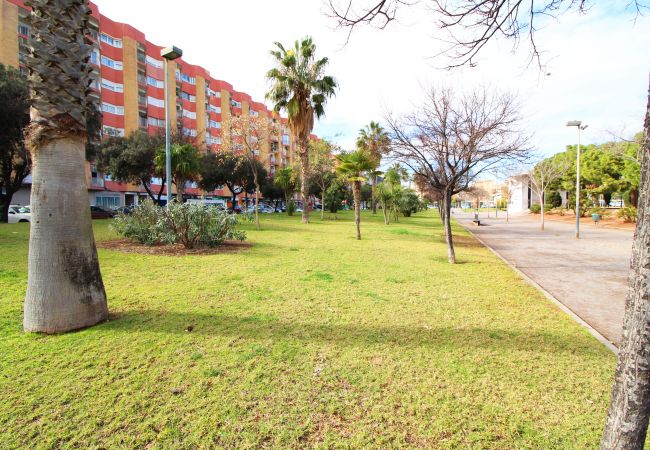 Apartamento en Puerto de Sagunto - Amplio apartamento muy cerca de la playa con WIFI Apartamento en Puerto de Sagunto - Amplio apartamento muy cerca de la playa con WIFI