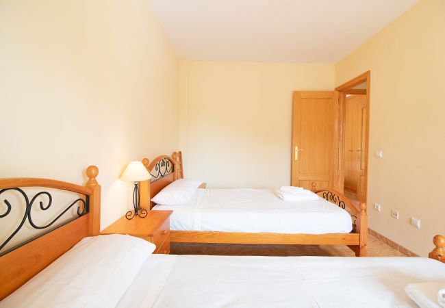 Apartamento en Canet d´en berenguer - Global Properties: Apartamento con piscina y terraza en Canet playa Apartamento en Canet d´en berenguer - Global Properties: Apartamento con piscina y terraza en Canet playa