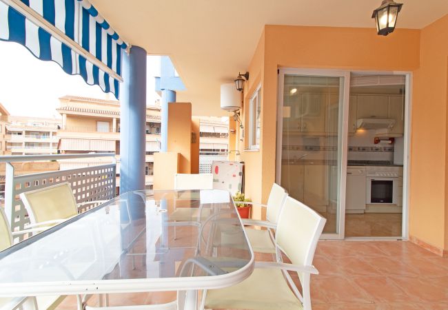 Apartamento en Canet d´en berenguer - Global Properties: Apartamento con piscina y terraza en Canet playa Apartamento en Canet d´en berenguer - Global Properties: Apartamento con piscina y terraza en Canet playa