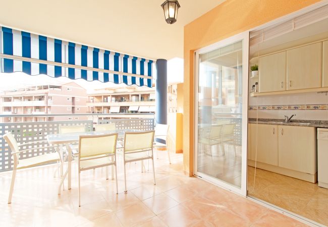 Apartamento en Canet d´en berenguer - Global Properties: Apartamento con piscina y terraza en Canet playa Apartamento en Canet d´en berenguer - Global Properties: Apartamento con piscina y terraza en Canet playa
