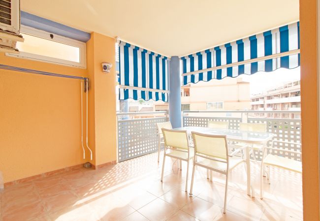 Apartamento en Canet d´en berenguer - Global Properties: Apartamento con piscina y terraza en Canet playa Apartamento en Canet d´en berenguer - Global Properties: Apartamento con piscina y terraza en Canet playa