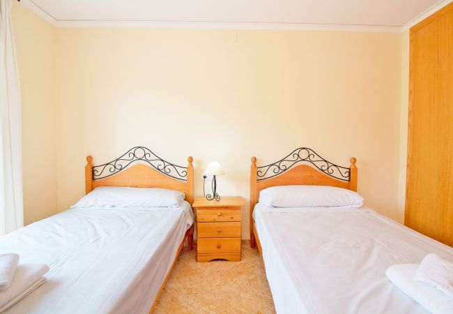 Apartamento en Canet d´en berenguer - Global Properties: Apartamento con piscina y terraza en Canet playa Apartamento en Canet d´en berenguer - Global Properties: Apartamento con piscina y terraza en Canet playa