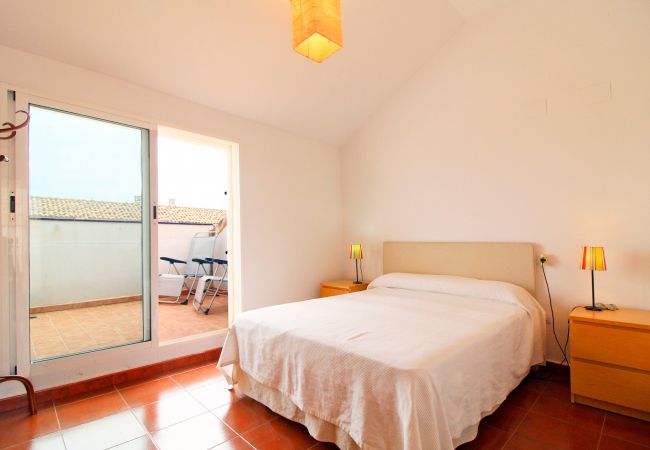 Apartamento en Sagunto - Global Properties: Apartamento con piscina en playa Corinto Apartamento en Sagunto - Global Properties: Apartamento con piscina en playa Corinto