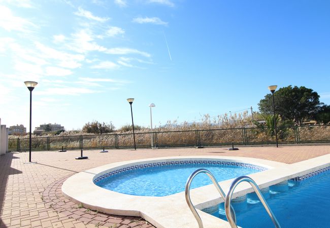 Apartamento en Sagunto - Global Properties: Apartamento con piscina en la playa de Corinto  Apartamento en Sagunto - Global Properties: Apartamento con piscina en la playa de Corinto