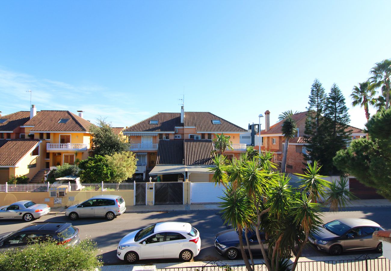 Bungalow en Sagunto - Global Properties: Adosado en la playa con piscina  Bungalow en Sagunto - Global Properties: Adosado en la playa con piscina