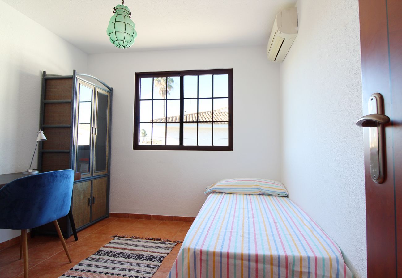 Bungalow en Sagunto - Global Properties: Adosado en la playa con piscina  Bungalow en Sagunto - Global Properties: Adosado en la playa con piscina