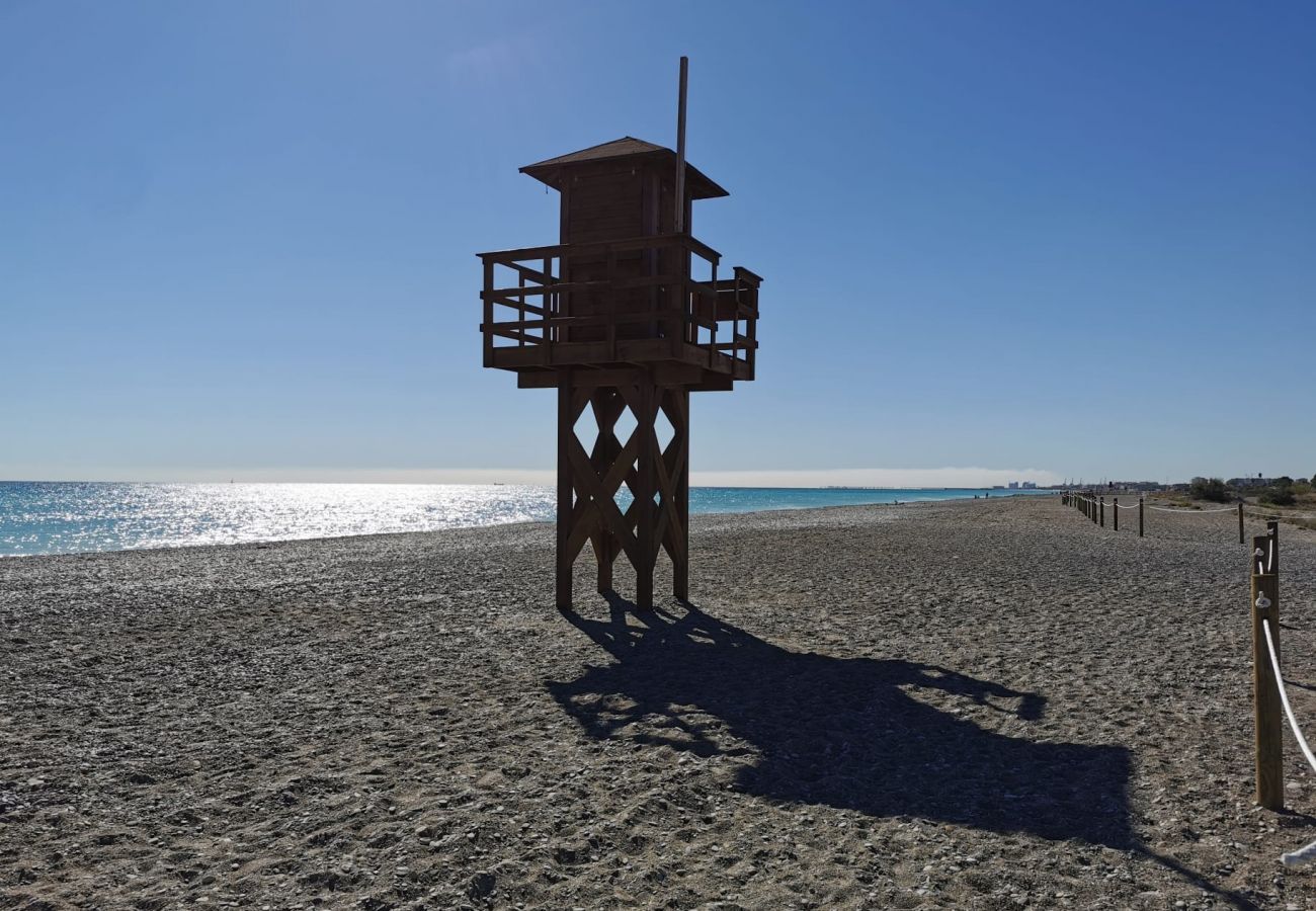 Bungalow en Sagunto - Global Properties: Adosado en la playa con piscina  Bungalow en Sagunto - Global Properties: Adosado en la playa con piscina