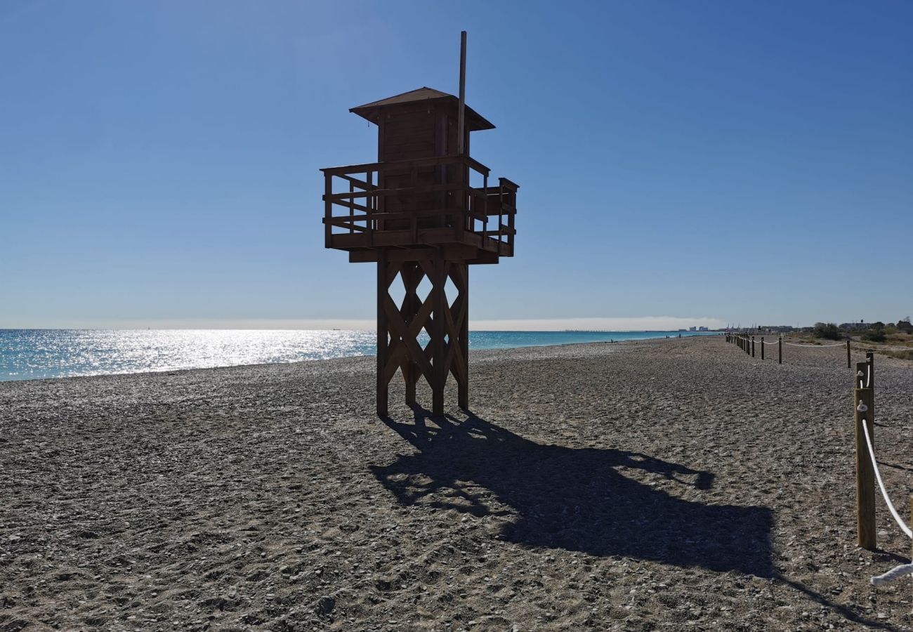 Bungalow en Sagunto - Global Properties: Adosado en la playa con piscina  Bungalow en Sagunto - Global Properties: Adosado en la playa con piscina