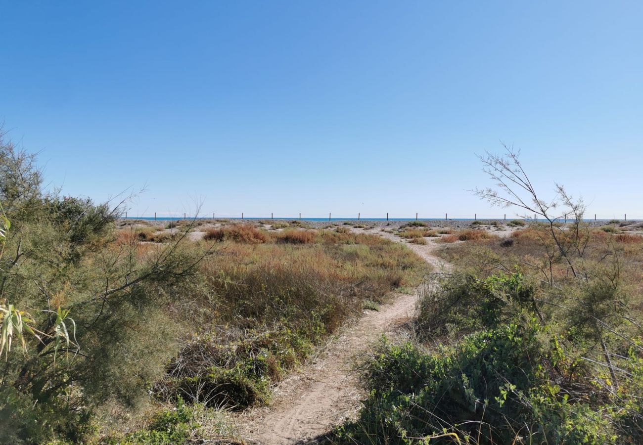 Bungalow en Sagunto - Global Properties: Adosado en la playa con piscina  Bungalow en Sagunto - Global Properties: Adosado en la playa con piscina