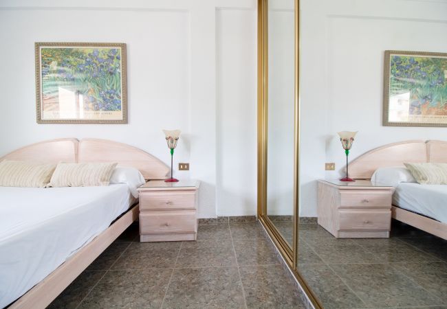 Apartamento en Canet d´en berenguer - Global Properties: Apartamento con terraza y piscina en primera línea de playa Apartamento en Canet d´en berenguer - Global Properties: Apartamento con terraza y piscina en primera línea de playa