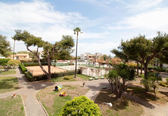 Apartamento en Canet d´en berenguer - Global Properties: Apartamento con terraza y piscina en primera línea de playa Apartamento en Canet d´en berenguer - Global Properties: Apartamento con terraza y piscina en primera línea de playa