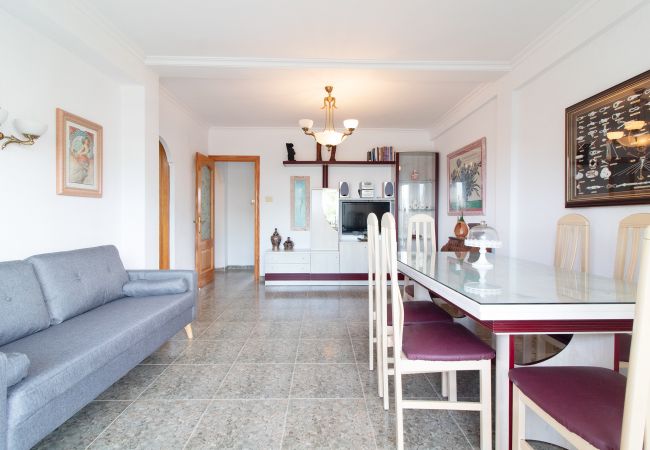 Apartamento en Canet d´en berenguer - Global Properties: Apartamento con terraza y piscina en primera línea de playa Apartamento en Canet d´en berenguer - Global Properties: Apartamento con terraza y piscina en primera línea de playa