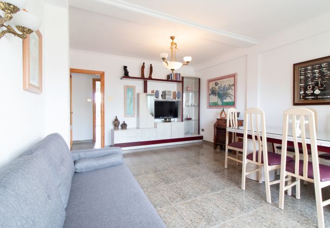 Apartamento en Canet d´en berenguer - Global Properties: Apartamento con terraza y piscina en primera línea de playa Apartamento en Canet d´en berenguer - Global Properties: Apartamento con terraza y piscina en primera línea de playa