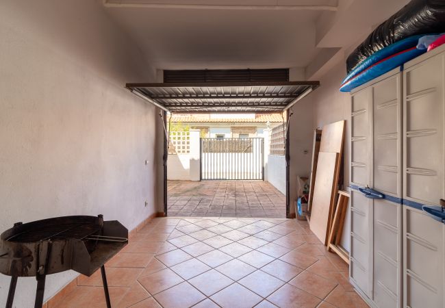 Bungalow en Sagunto - Global Properties: Adosado en primera línea de playa con vistas al mar Bungalow en Sagunto - Global Properties: Adosado en primera línea de playa con vistas al mar