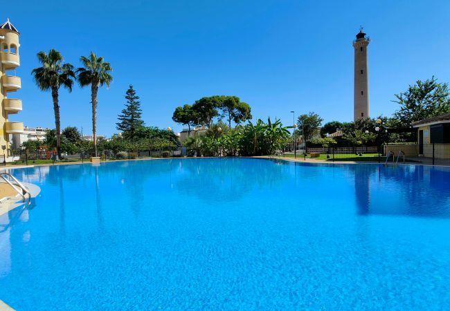 Apartamento en Canet d´en berenguer - Global Properties: Apartamento con gran terraza y piscina Apartamento en Canet d´en berenguer - Global Properties: Apartamento con gran terraza y piscina