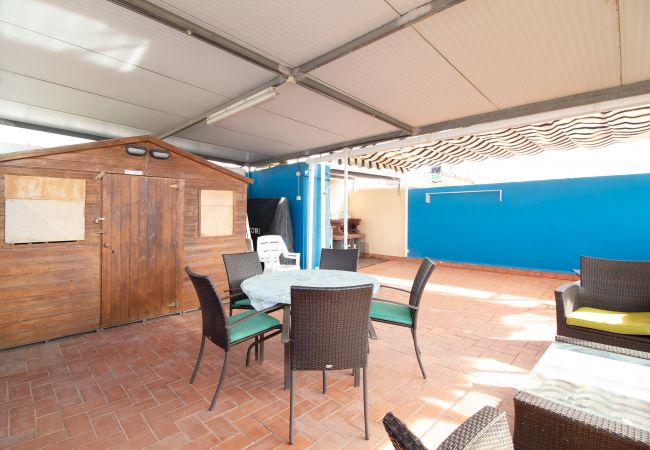 Apartamento en Canet d´en berenguer - Global Properties: Ático con gran terraza y barbacoa Apartamento en Canet d´en berenguer - Global Properties: Ático con gran terraza y barbacoa