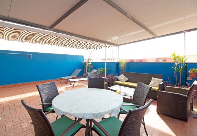 Apartamento en Canet d´en berenguer - Global Properties: Ático con gran terraza y barbacoa Apartamento en Canet d´en berenguer - Global Properties: Ático con gran terraza y barbacoa