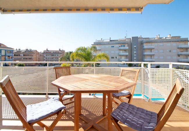 Apartamento en Canet d´en berenguer - Global Properties: Apartamento con terraza  en Canet d'en Berenguer