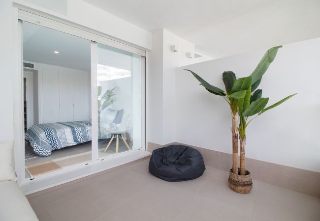 Apartamento en Canet d´en berenguer -  Global Properties: Apartamento con terraza y vistas a la piscina en Gran Canet Apartamento en Canet d´en berenguer -  Global Properties: Apartamento con terraza y vistas a la piscina en Gran Canet