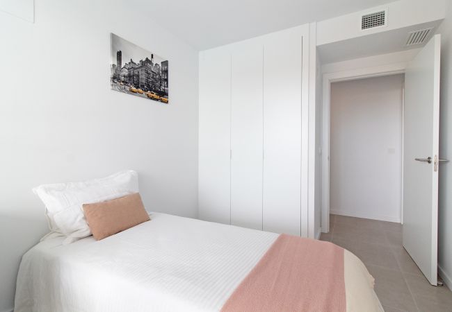 Apartamento en Canet d´en berenguer -  Global Properties: Apartamento con terraza y vistas a la piscina en Gran Canet Apartamento en Canet d´en berenguer -  Global Properties: Apartamento con terraza y vistas a la piscina en Gran Canet