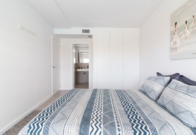 Apartamento en Canet d´en berenguer -  Global Properties: Apartamento con terraza y vistas a la piscina en Gran Canet Apartamento en Canet d´en berenguer -  Global Properties: Apartamento con terraza y vistas a la piscina en Gran Canet