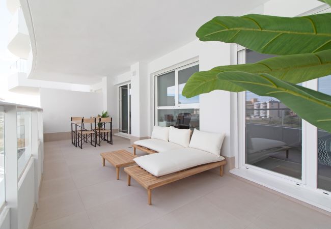 Apartamento en Canet d´en berenguer -  Global Properties: Apartamento con terraza y vistas a la piscina en Gran Canet Apartamento en Canet d´en berenguer -  Global Properties: Apartamento con terraza y vistas a la piscina en Gran Canet