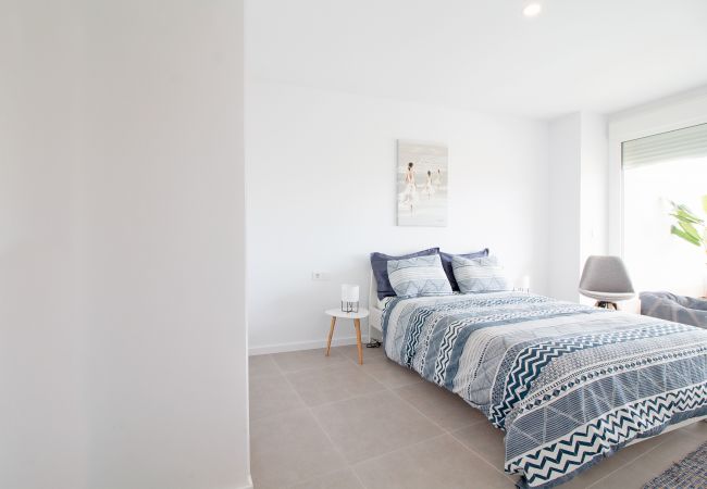 Apartamento en Canet d´en berenguer -  Global Properties: Apartamento con terraza y vistas a la piscina en Gran Canet Apartamento en Canet d´en berenguer -  Global Properties: Apartamento con terraza y vistas a la piscina en Gran Canet