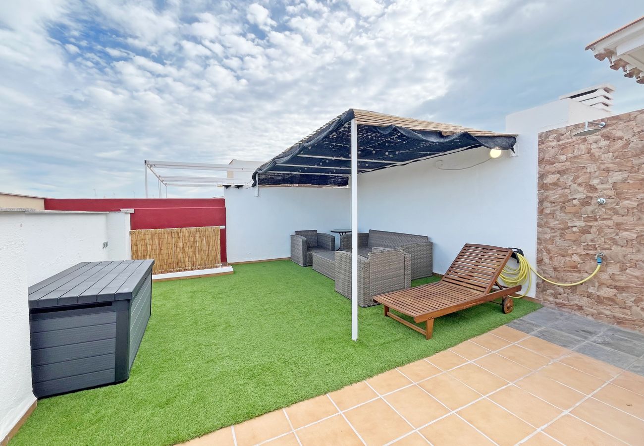 Apartamento en Canet d´en berenguer - Global Properties: Apartamento para 5 personas con terraza y barbacoa Apartamento en Canet d´en berenguer - Global Properties: Apartamento para 5 personas con terraza y barbacoa