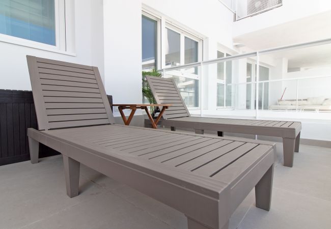 Apartamento en Canet d´en berenguer - Global Properties: Apartamento con terraza y vistas a la costa mediterránea Apartamento en Canet d´en berenguer - Global Properties: Apartamento con terraza y vistas a la costa mediterránea