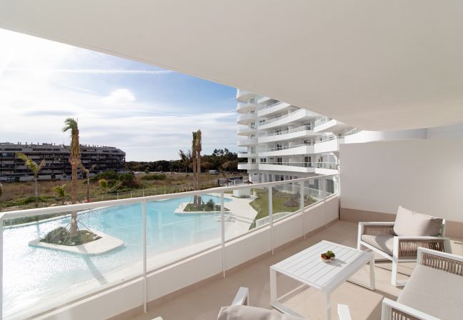 Apartamento en Canet d´en berenguer - Global Properties: Apartamento para 5 personas  con terraza y vistas a la piscina Apartamento en Canet d´en berenguer - Global Properties: Apartamento para 5 personas  con terraza y vistas a la piscina
