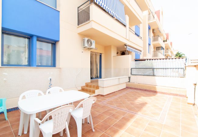 Apartamento en Canet d´en berenguer - Global Properties: Apartamento con gran terraza en la playa de Canet