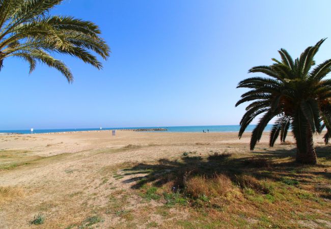 Apartamento en Puerto de Sagunto - Global Properties: Práctico apartamento para 6 personas en Puerto Sagunto Apartamento en Puerto de Sagunto - Global Properties: Práctico apartamento para 6 personas en Puerto Sagunto