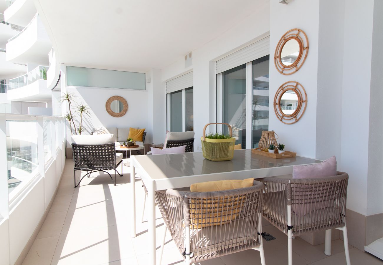 Apartamento en Canet d´en berenguer - Global Properties: Bonito apartamento con terraza en Gran Canet