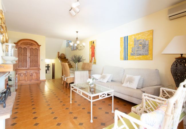 Casa adosada en Canet d´en berenguer - Global Properties: Adosado con piscina en la playa de Canet Casa adosada en Canet d´en berenguer - Global Properties: Adosado con piscina en la playa de Canet