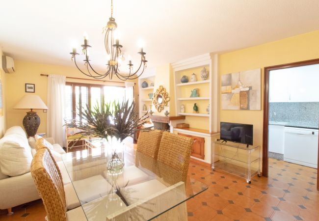 Casa adosada en Canet d´en berenguer - Global Properties: Adosado con piscina en la playa de Canet Casa adosada en Canet d´en berenguer - Global Properties: Adosado con piscina en la playa de Canet