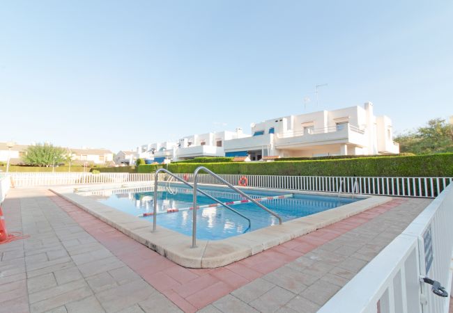 Casa adosada en Canet d´en berenguer - Global Properties: Adosado con piscina en la playa de Canet Casa adosada en Canet d´en berenguer - Global Properties: Adosado con piscina en la playa de Canet
