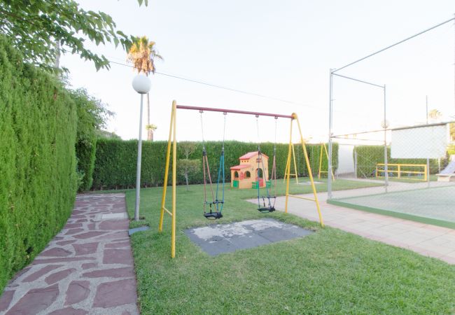 Casa adosada en Canet d´en berenguer - Global Properties: Adosado con piscina en la playa de Canet Casa adosada en Canet d´en berenguer - Global Properties: Adosado con piscina en la playa de Canet
