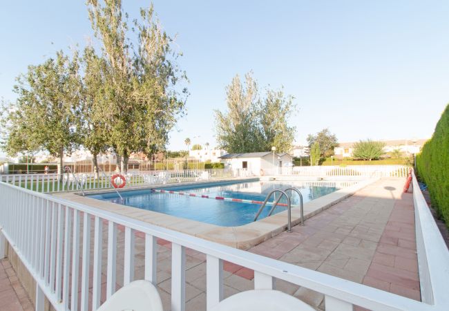 Casa adosada en Canet d´en berenguer - Global Properties: Adosado con piscina en la playa de Canet Casa adosada en Canet d´en berenguer - Global Properties: Adosado con piscina en la playa de Canet