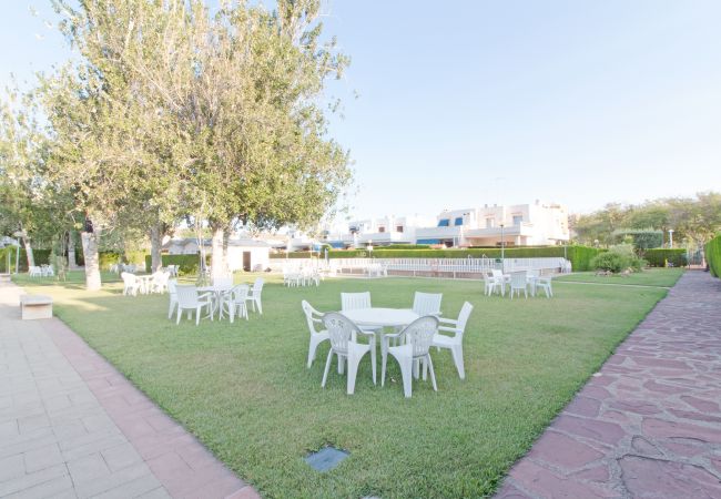Casa adosada en Canet d´en berenguer - Global Properties: Adosado con piscina en la playa de Canet Casa adosada en Canet d´en berenguer - Global Properties: Adosado con piscina en la playa de Canet