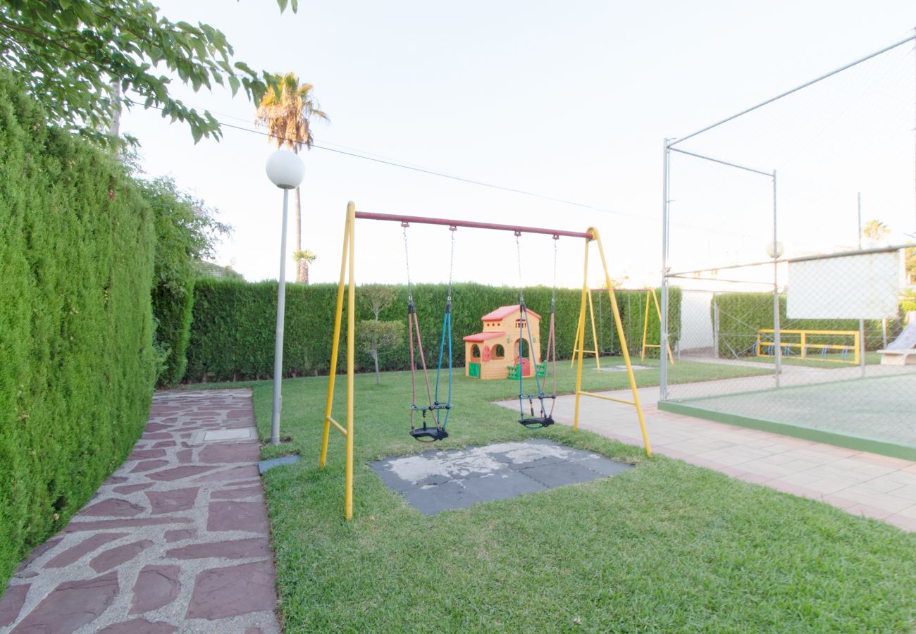 Casa adosada en Canet d´en berenguer - Global Properties: Adosado con piscina en la playa de Canet Casa adosada en Canet d´en berenguer - Global Properties: Adosado con piscina en la playa de Canet